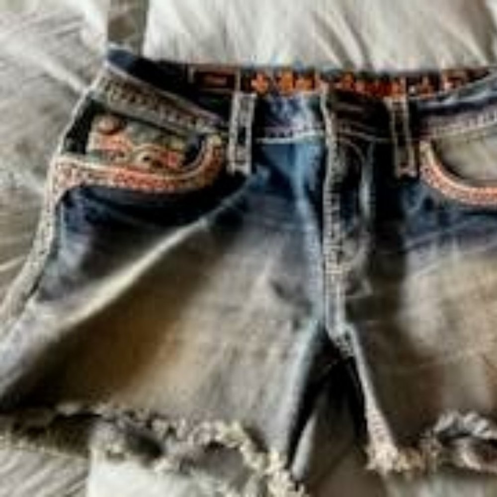 Rock Revival Clair Shorts - Size 29